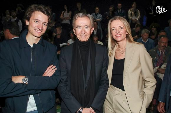 Jean Arnault, Bernard Arnault et Delphine Arnault - Front-Row du défilé DIOR "Collection Homme Prêt-à-Porter Printemps/Eté 2025" lors de la Fashion Week de Paris, le 21 juin 2024.
© Borde/Rindoff/Bestimage