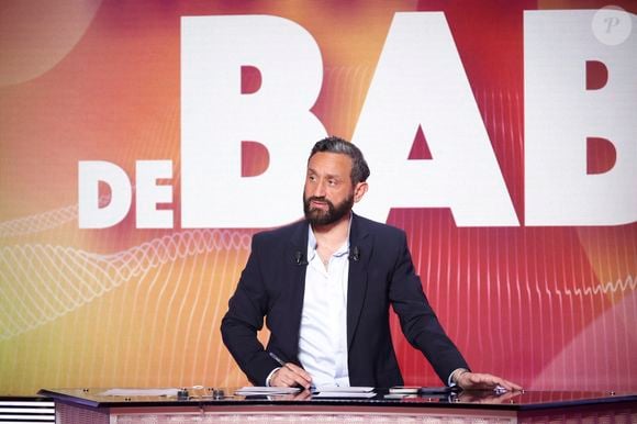 Exclusif - Cyril Hanouna, sur le plateau de l’émission « TPMP » présentée par C.Hanouna et diffusée en direct sur Youtube et sur toutes les box (SFR, FREE, Bouygues, MyCanal etc), Paris, France, le 10 mars 2025. © Jack Tribeca / Bestimage