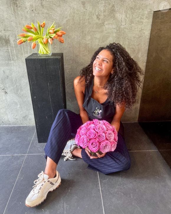 Chloé Mortaud partage des instants de sa nouvelle vie à Los Angeles mari sur Instagram.