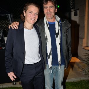 Bénabar (Bruno Nicolini) et Richard Kolinka ( batteur du groupe Téléphone) - Prix spécial - Soirée pour les 20 ans de carrière du chanteur Bénabar ( Bruno Nicolini) au XXII à Paris le 21 septembre 2015. ©Bestimage