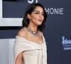 "J’ai une coach géniale, Danielle, qui vient chez moi quatre fois par semaine. Je muscle les abdos, je cours, je fais beaucoup de corde à sauter" 

Leïla Bekhti porte un collier et des boucles d'oreilles de la Maison Chaumet au photocall de la 51ème cérémonie des César à l'Olympia à Paris, France, le 26 février 2025 © Borde-Jacovides/Bestimage