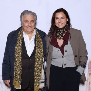 Christian Clavier et sa femme Isabelle de Araujo - Avant-première du film "Le Routard" au cinéma Max Linder à Paris le 24 mars 2025. © Denis Guignebourg/Bestimage