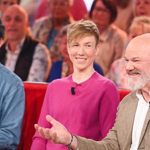 Exclusif - Mathieu Tordeur, Heidi Sevestre et Philippe Etchebest lors de l'enregistrement de l'émission Vivement dimanche au studio Rive gauche, présentée par M.Drucker, diffusée sur France 3 le 17 mai 2026, à Paris, France, le 21 avril 2026. © Guillaume Gaffiot/Bestimage