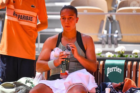 Diane Parry (FRA) lors des internationaux de France de Tennis de Roland Garros 2026, à Paris, France, le 30 mai 2026. Photo par Baptiste Autissier/Psnewz/Bestimage