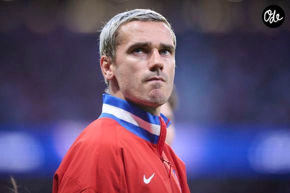 Le footballeur vient d’y ouvrir Grizi Cards, une boutique dédiée aux cartes de collection.

Antoine Griezmann, de l'Atlético de Madrid, lors de la Ligue des champions 2025/2026, demi-finale, match aller, le 29 avril 2026. (ALTERPHOTOS/Ropero)