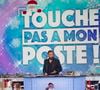 Cyril Hanouna s'est rendu chez Dior, sur l'avenue Montaigne à Paris

Exclusif - Cyril Hanouna sur le plateau de l'émission "Touche pas à mon poste" (TPMP) diffusée en direct sur C8 le 19 décembre 2024 

© Jack Tribeca / Bestimage