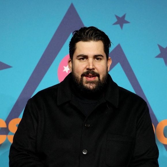 Artus (Victor-Artus Solaro) au photocall de la 5ème soirée de compétition de la 25ème édition du Festival international du film de comédie de l'Alpe d'Huez, France, le 21 janvier 20222. © Dominique Jacovides/Bestimage