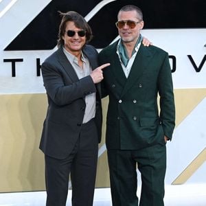 Tom Cruise et Brad Pitt arrivant à la première européenne de F1 The Movie, Cineworld, Leicester Square. Crédit : Doug Peters/EMPICS ......