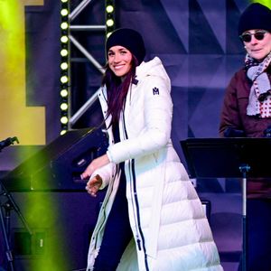 Le petit garçon a souhaité voir des vidéos et des photos de Lady Di engagée dans son combat humanitaire.

Meghan Markle, duchesse de Sussex, assiste à la cérémonie d'accueil de Whistler pour les Jeux Invictus Vancouver Whistler 2025 au Canada. Elle prononce un discours émouvant saluant le dévouement du prince Harry envers les Jeux et leur famille. Le 10 février 2025 ©Backgrid USA / Bestimage