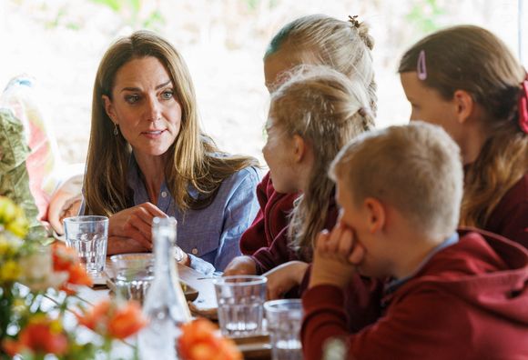 Le prince William, prince de Galles et Catherine Kate Middleton, princesse de Galles visitent une ferme pour s'informer sur la production durable et l'industrie hôtelière sur l'île de Mull, Ecosse le 29 avril 2025.

© Robert Perry/WPA-Pool via Bestimage