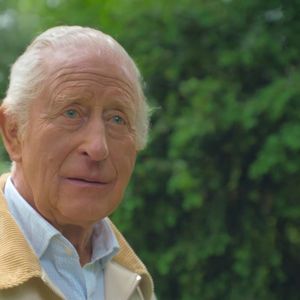 Le roi Charles au palais de Buckingham lors d'une séquence d'ouverture pour la chaîne nationale ITV. Photo par JLPPA / Bestimage