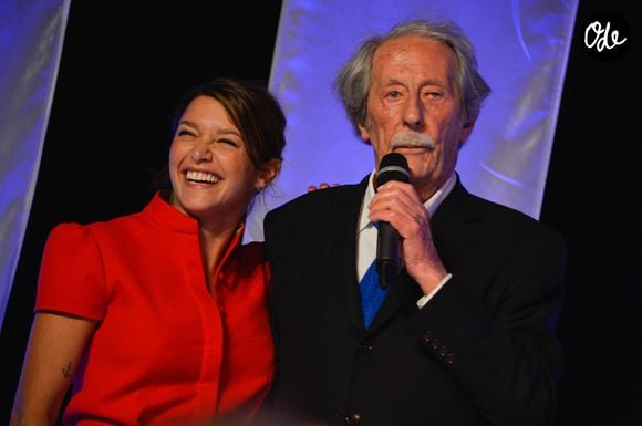 Emma De Caunes et Jean Rocherfort lors de la cérémonie d'ouverture du 26e Festival du film britannique à Dinard, en France, le 1er octobre 2015. Photo Julien Reynaud/APS-Medias/ABACAPRESS.COM