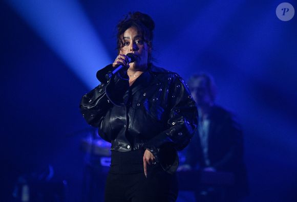 Amel Bent assistant au Foot Concert, au profit de l'association Huntington Avenir à la LDLC Arena à Lyon, France. Photo par Julien Reynaud/APS-Medias/ABACAPRESS.COM