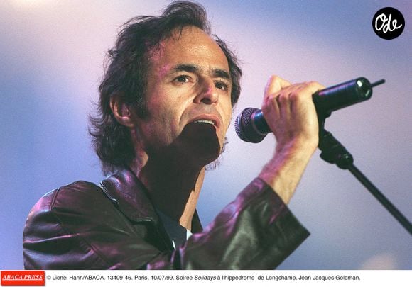 Jean-Jacques Goldman lors de la soirée Solidays à l'hippodrome de Longchamp, Paris, le 10/07/99. Crédit Lionel Hahn/Abaca