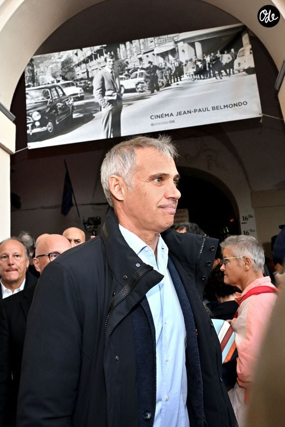 sur les souhaits de son père pour reposer éternellement 

Exclusif - Paul Belmondo a inauguré le cinéma Jean-Paul Belmondo, situé au 16 place Garibaldi à Nice, le 25 novembre 2023 © Bruno Bebert/Bestimage