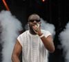 L’interprète de "Ciel" a assuré que son équipe travaillait à reprogrammer les concerts pour 2027.

Gims a enflammé la foule au festival des Vieilles Charrues, à Carhais, en France, le 16 juillet 2026. Très attendu au festival des Vieilles Charrues, Gims a interprété les plus grands tubes de Sexion d'Assaut. Photo de Lena Pontrucher/ABACAPRESS.COM