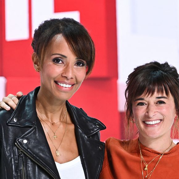 Elle s'est confiée à Gala à l'occasion de la diffusion de la saison 7 de "Tropiques Criminels".
Sonia Rolland et Beatrice De La Boulaye - Enregistrement de l'émission "Vivement Dimanche" au Studio Gabriel, présentée par M.Drucker et diffusée le 25 septembre sur France 3
© Guillaume Gaffiot / Bestimage