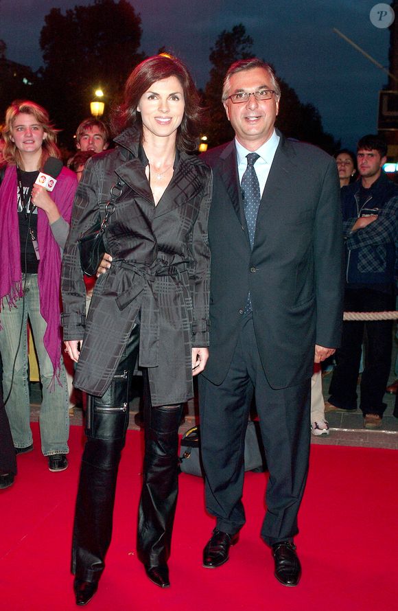 Caroline Barclay et Michel Coencas assistent à la première du dernier film de Mick Davis 'Modigliani' à Paris, France, le 20 septembre 2004. Photo par Giancarlo Gorassini/ABACA.