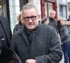 L'animateur avait fait l'objet de vives critiques sur les réseaux sociaux,
Christophe Dechavanne à la sortie des studios RTL à Neuilly-sur-Seine, France, le 30 janvier 2024.