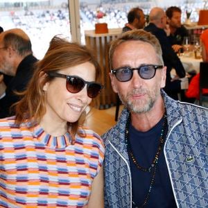 Exclusif - Léa Salamé et Philippe Caverivière - Déjeuner dans la loge de France Télévision lors des Internationaux de France de Tennis de Roland Garros 2024 - Jour 12, à Paris. Le 6 Juin 2024.  

© Bertrand Rindoff / Bestimage