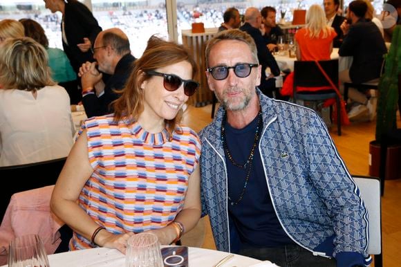 Exclusif - Léa Salamé et Philippe Caverivière - Déjeuner dans la loge de France Télévision lors des Internationaux de France de Tennis de Roland Garros 2024 - Jour 12, à Paris. Le 6 Juin 2024.  

© Bertrand Rindoff / Bestimage