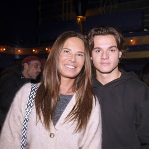 Nathalie Marquay Pernaut avec son fils Tom à la 150 ème du spectacle "Tombé du ciel" de Jeanfi Janssens à la Comédie des Champs Elysées à Paris le 13 février 2025. Spectacle suivi d'une réception Restaurant Manko.
© Cédric Perrin / Bestimage