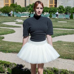 Emma Roberts assiste au défilé Jacquemus Menswear Spring/Summer 2026 dans le cadre de la semaine de la mode à Paris, France, le 29 juin 2025. Photo par Aurore Marechal/ABACAPRESS.COM