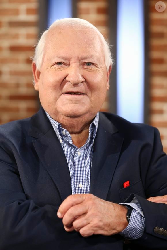 Gérard Carreyrou lors de l'enregistrement de l'émission Rembob'INA à Paris le 15 octobre 2019.

© Gwendoline Le Goff / Panoramic / Bestimage