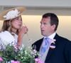 Une autorisation qui veut tout dire
17 juin 2025.
La semaine annuelle du Royal Ascot débute aujourd'hui à l'hippodrome d'Ascot, dans le Berkshire, au Royaume-Uni. Cinq jours de royauté, de célébrités et de mode.
GOFF INF / BESTIMAGE
Ici, Peter Phillips et sa petite amie, Harriet Sperling
