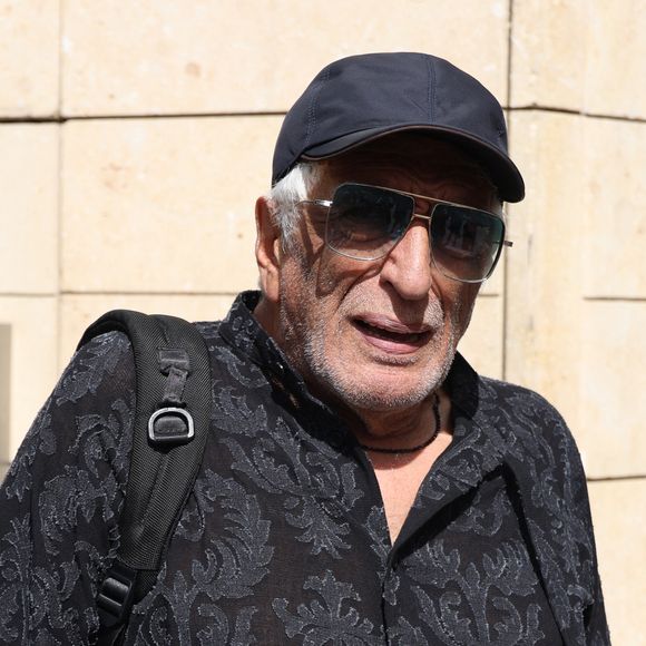 Exclusif - Gerard Darmon - Les célébrités quittent les studios de RTL à Neuilly-sur-Seine, le 2 septembre 2024.
Agence / Bestimage