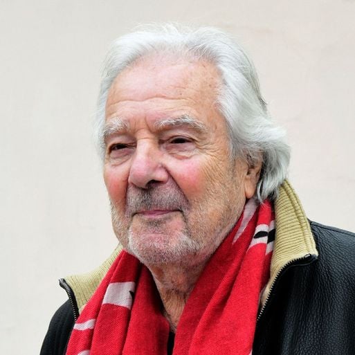 "À mon âge, c'est de moins en moins supportable" : à 81 ans, Pierre Arditi se livre sur son état et les difficultés qui l'affaiblissent