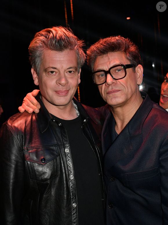 Benjamin Biolay et Marc Lavoine - Backstage - Enregistrement de l'émission "La fête de la Chanson française" à Paris, diffusée le 29 novembre sur France 2. Le 7 novembre 2022
Cyril Moreau-Veeren / Bestimage