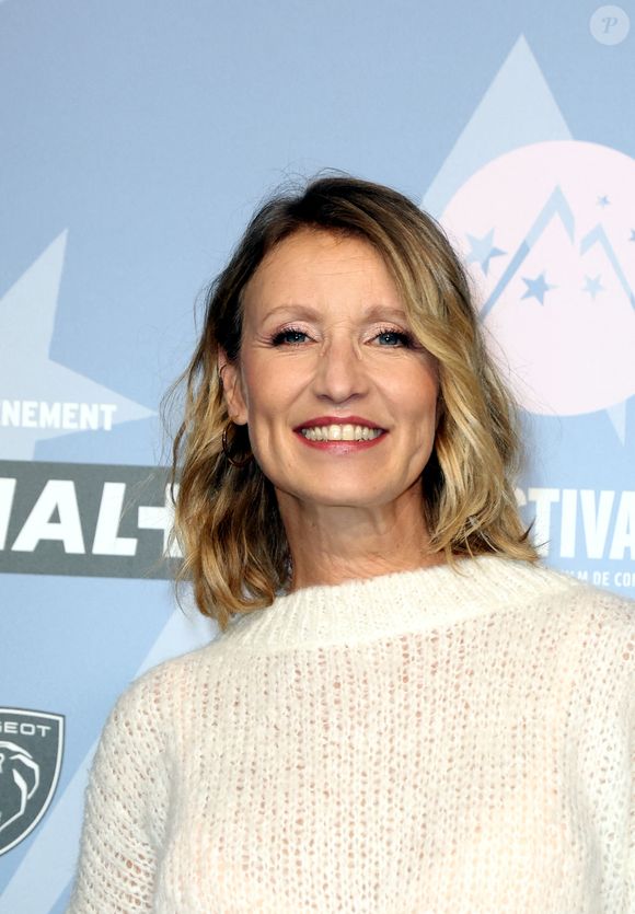 Alexandra Lamy - Tapis rouge de la cérémonie d'ouverture du 29ème Festival International du Film de Comédie de l'Alpe d'Huez le 19 Janvier 2026. © Dominique Jacovides/Bestimage