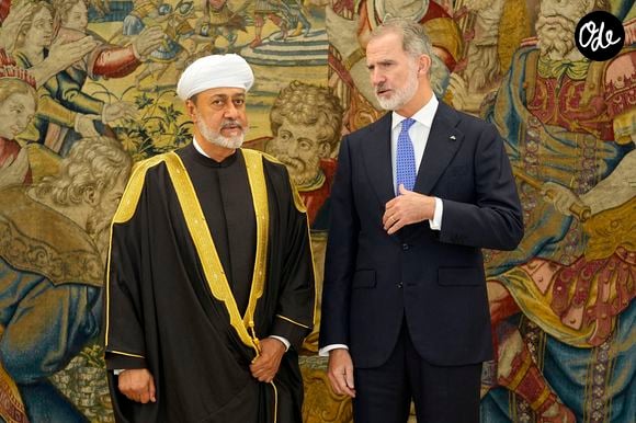Le roi Felipe VI d'Espagne et la reine Letizia reçoivent le sultan d'Oman Haïtham ben Tariq au palais royal de Madrid le 4 novembre 2025.

© Alterphotos / PsnewZ / Bestimage