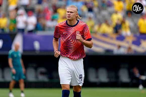 Le footballeur a confié aimer les fermes, les tracteurs et le fait de nourrir les animaux.

Erling Haaland durant la Coupe du Monde 2026.
Imago/PsnewZ/Bestimage