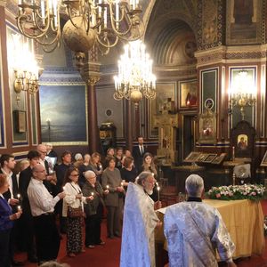 Exclusif - Macha Meril aux obsèques de sa soeur la princesse Hélène Gagarine en la cathédrale Saint-Alexandre-Nevsky, à Paris, France, le 20 août 2025. © Denis Guignebourg/Bestimage