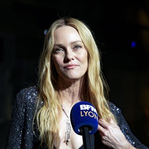Vanessa Paradis lors de la cérémonie d'ouverture de la 15ème édition du festival Lumière à la Halle Tony Garnier de Lyon le 12 octobre 2024.

© Sandrine Thesillat / Panoramic / Bestimage