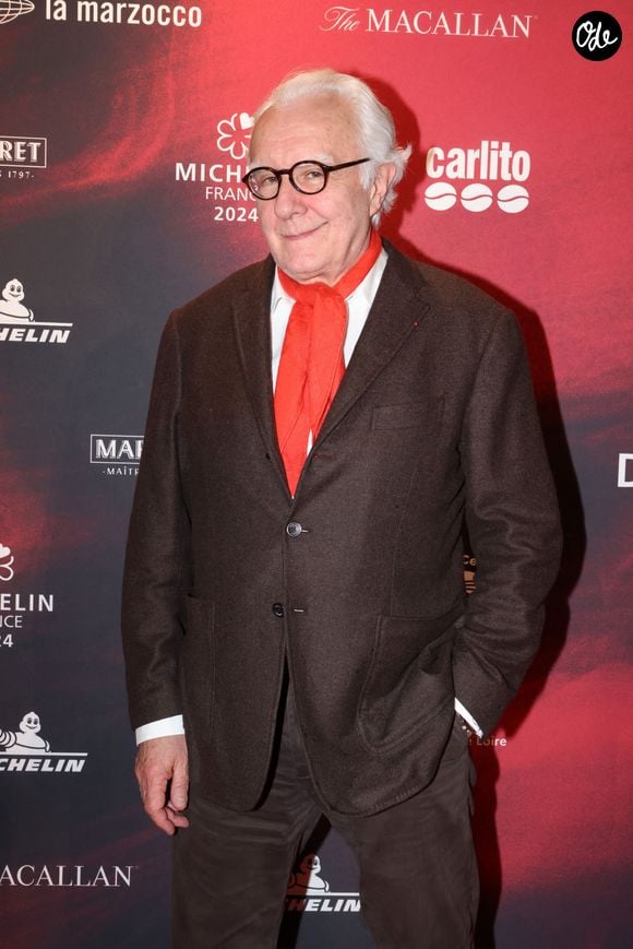 Le Chef Alain Ducasse - Photocall de la cérémonie de remise des Etoiles du Guide Michelin au Palais des Congrès de Tours le 19 mars 2024. © Jean-Marc Lhomer/Bestimage