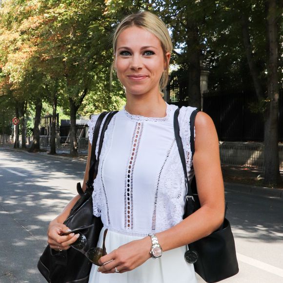Marion Rousse arrive à l'enregistrement de l'émission "Vivement Dimanche Prochain" au studio Gabriel à Paris, France, le 21 août 2019. AGENCE / BESTIMAGE