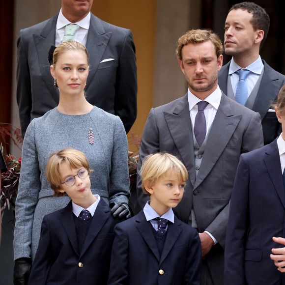 Installée en Principauté, Beatrice a fondé en 2016 sa société de production, Astrea Films.

Pierre Casiraghi, Béatrice Borromeo et leurs enfants Stefano et Francesco, photographiés dans la cour du palais lors de la fête nationale de Monaco, à Monte-Carlo, le 19 novembre 2025. Photo de Dominique Jacovides - Bruno Bebert/Pool/ABACAPRESS.COM