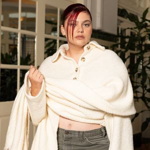Louane au Front Row du défilé de mode féminine Maitrepierre printemps-été 2025 lors de la Fashion Week de Paris (PFW), à Paris, France, le 24 septembre 2024. © Jeremy Melloul/Bestimage