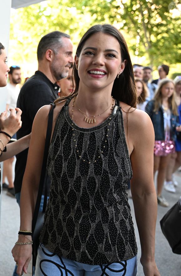 Isabelle Junot, la fille de Philippe Junot (ex mari de la princesse Caroline) arrive au concert de Taylor Swift au stade Santiago Bernabeu à Madrid le 29 mai 2024. Photo par Europa Press / Bestimage