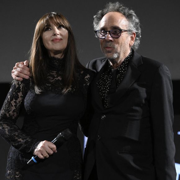 Tim Burton et sa compagne Monica Bellucci au photocall de la cérémonie de clôture du 71ème Festival du Film de Taormina, le 15 juin 2025 @Maurizio D'Avanzo/IPA via ZUMA Press