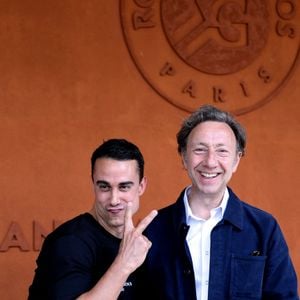 Stéphane Bern et son compagnon Yori Bailleres au village lors des Internationaux de France de Tennis de Roland Garros 2025. Paris, le 29 mai 2025.
© Moreau/Jacovides/Bestimage