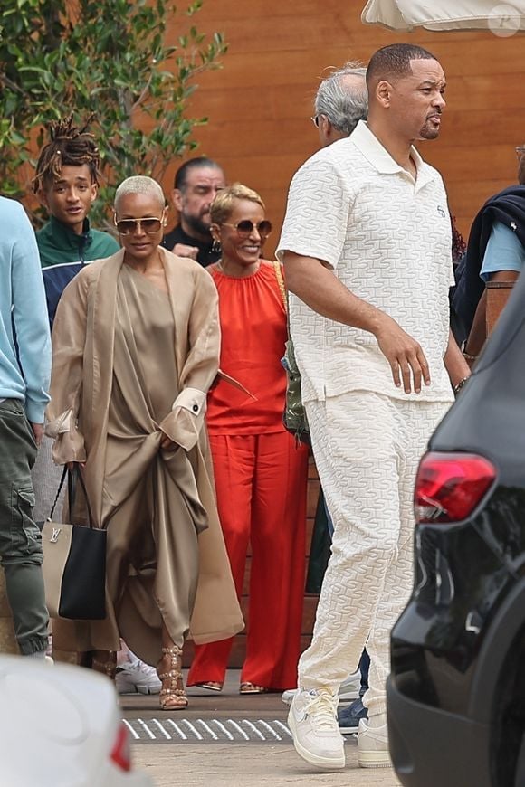 Will Smith et Jada Pinkett-Smith à Malibu avec leur famille en mai 2025
©Backgrid USA / Bestimage