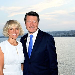 "Vous êtes beaucoup à m'avoir témoigné votre soutien et je vous en remercie. Mais certaines personnes, sans scrupule, 

Christian Estrosi et sa femme, Laura Tenoudji Estrosi - Soirée spectacle et dîner à la plage Castel, pour les maires participant à l' UNOC3 (conférence des Nations unies sur l’océan). Sur la Promenade des Anglais à Nice, un concert Dj avec Agoria et Cassius, suivi d'un spectacle de drones inédit.

© Bruno Bebert / Bestimage