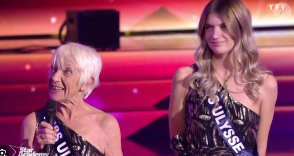 L'aventure n'a pas entravé leur idylle
Lily, la compagne d'Ulysse, avec la grand-mère du candidat de la "Star Academy 2024"