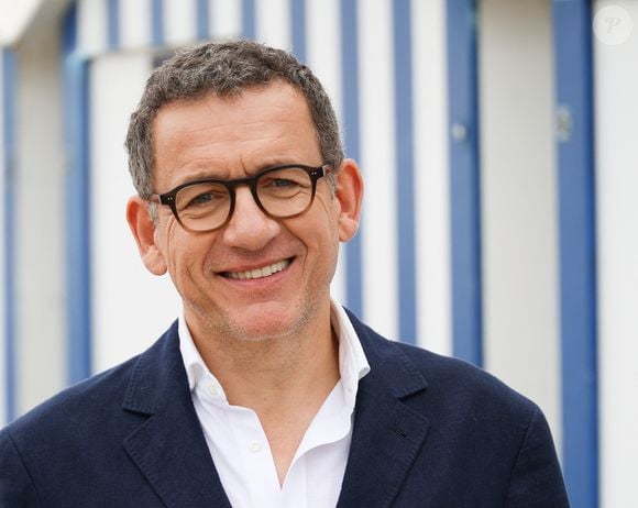 Dany Boon au photocall du film "La Famille Hennedricks" lors du 38ème festival du film de Cabourg, France, le 15 juin 2024. © Coadic Guirec/Bestimage