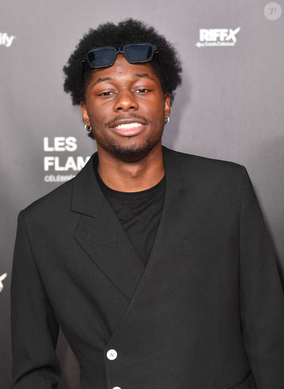 Tiakola - Photocall de la première cérémonie des Flammes, dédiée au rap au Théâtre du Châtelet à Paris. Le 11 mai 2023 © Veeren / Bestimage