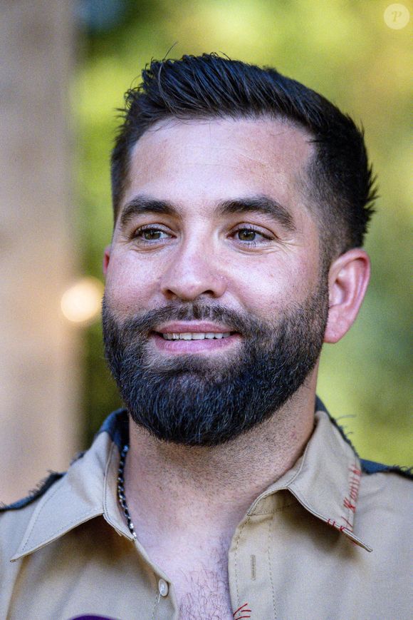 Kendji Girac en concert lors du festival de musique du Printemps de Perouges au Chateau de Saint-Maurice-de-Remens le 29 juin 2025. © Sandrine Thesillat / PsNewZ / Bestimage